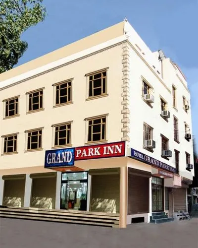 Escorts Near Grand Park Inn Hotel New Delhi
