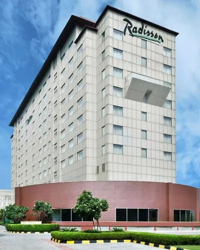 Escorts Near Radisson Hotel Gurgaon