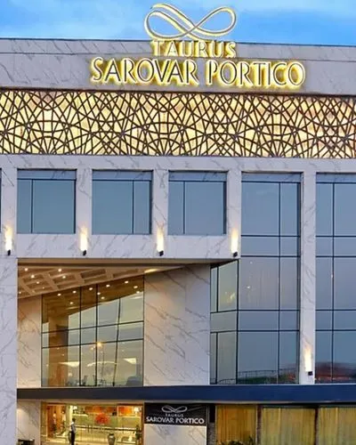 Escorts Near Taurus Sarovar Portico Hotel New Delhi